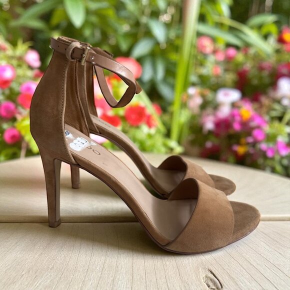 ALDO Beige Ankle Strap Sandals Heels Size 8 - Picture 1 of 9